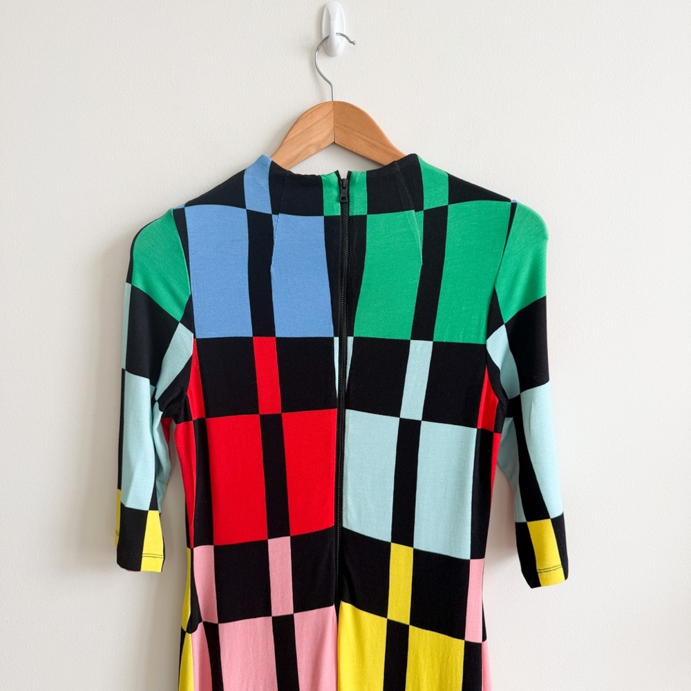 ALICE + OLIVIA • Delora Fitted Mock Neck Dress - Picture 8 of 15